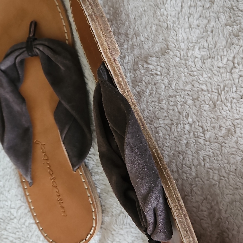 UNSUBSCRIBED Luxury Italian Suede Thong Sandals Stacked Leather Sole Brown Sz 11 - Picture 7 of 9